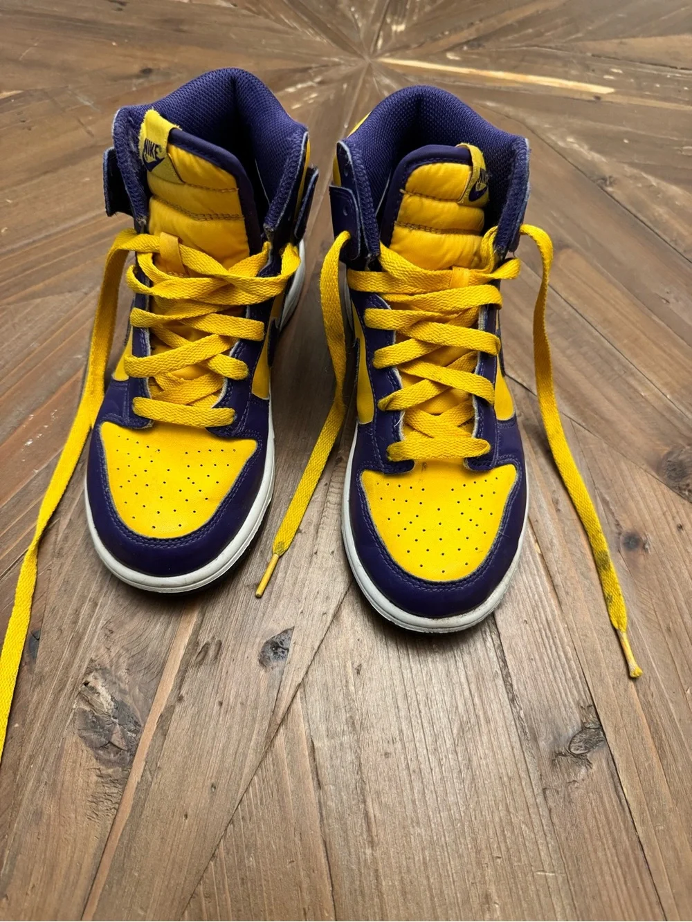 Nike Kids High-Top Sneakers in Purple and Yellow